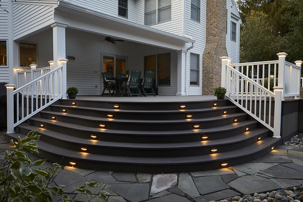 Illuminated Curved Entry Stairs